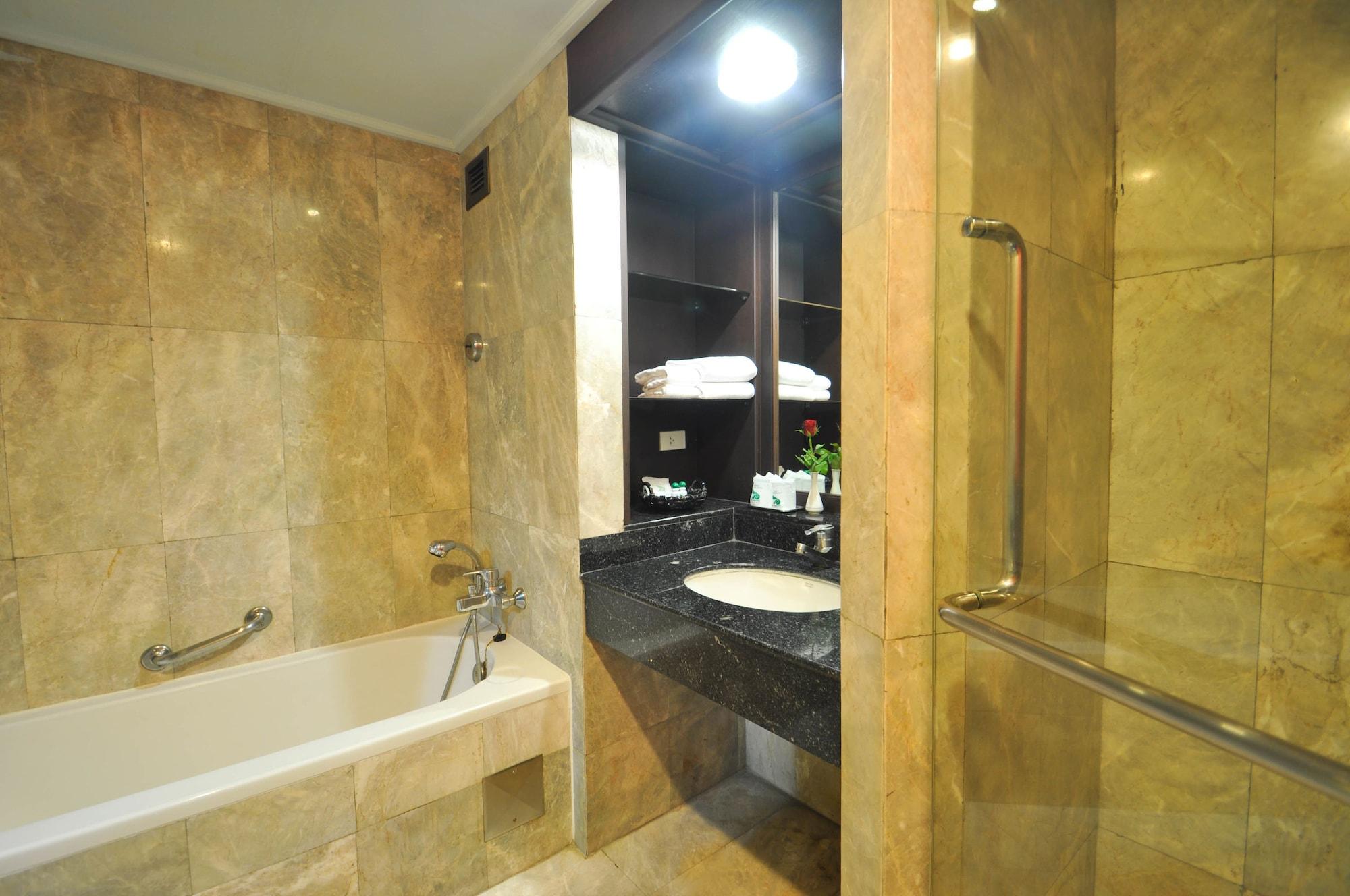 Bp Grand Suite Hotel Hat Yai Dış mekan fotoğraf