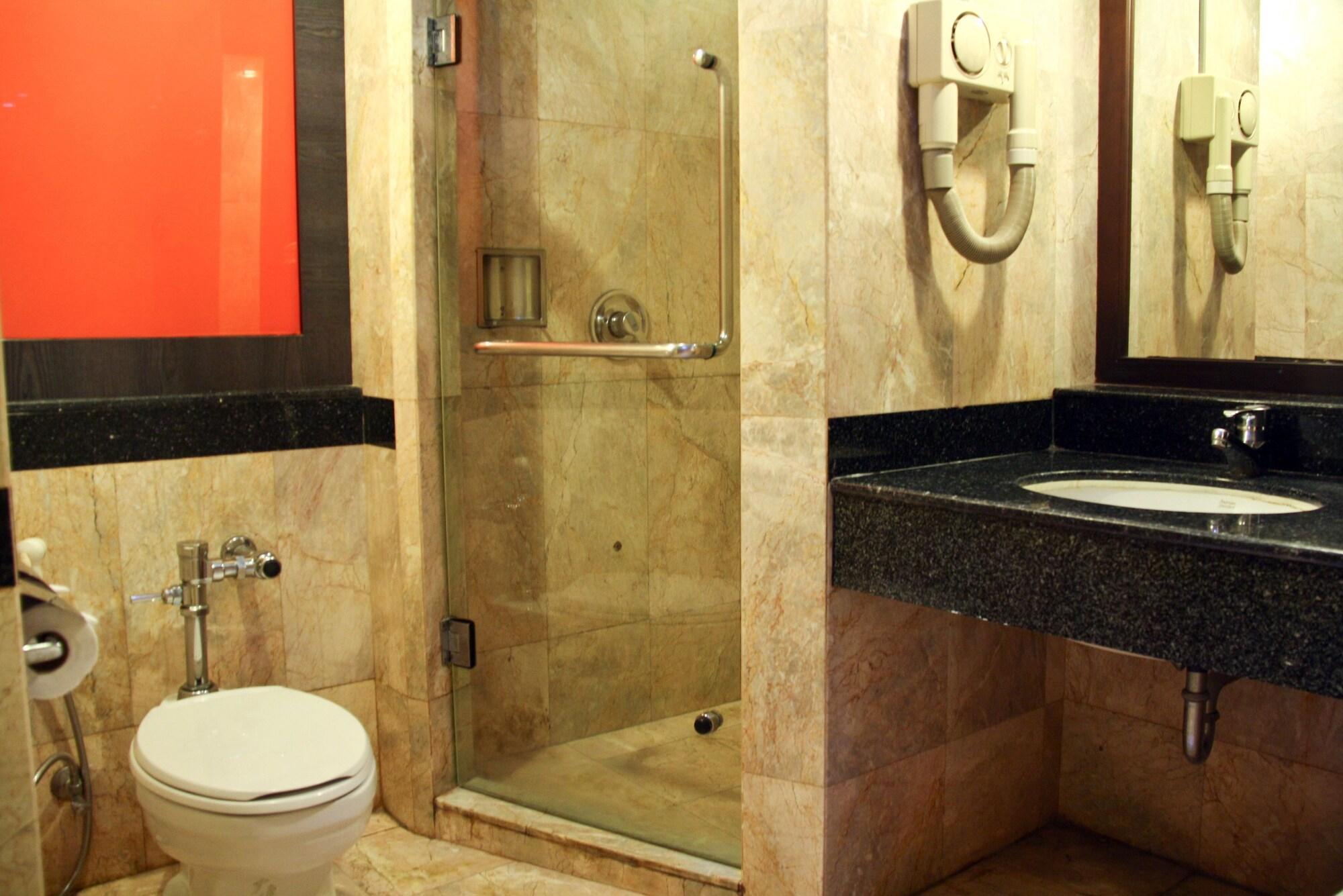 Bp Grand Suite Hotel Hat Yai Dış mekan fotoğraf
