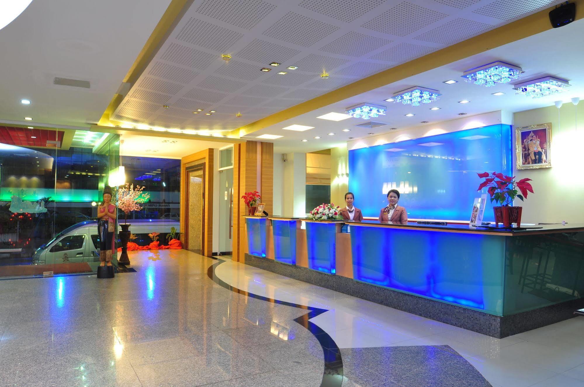 Bp Grand Suite Hotel Hat Yai Dış mekan fotoğraf