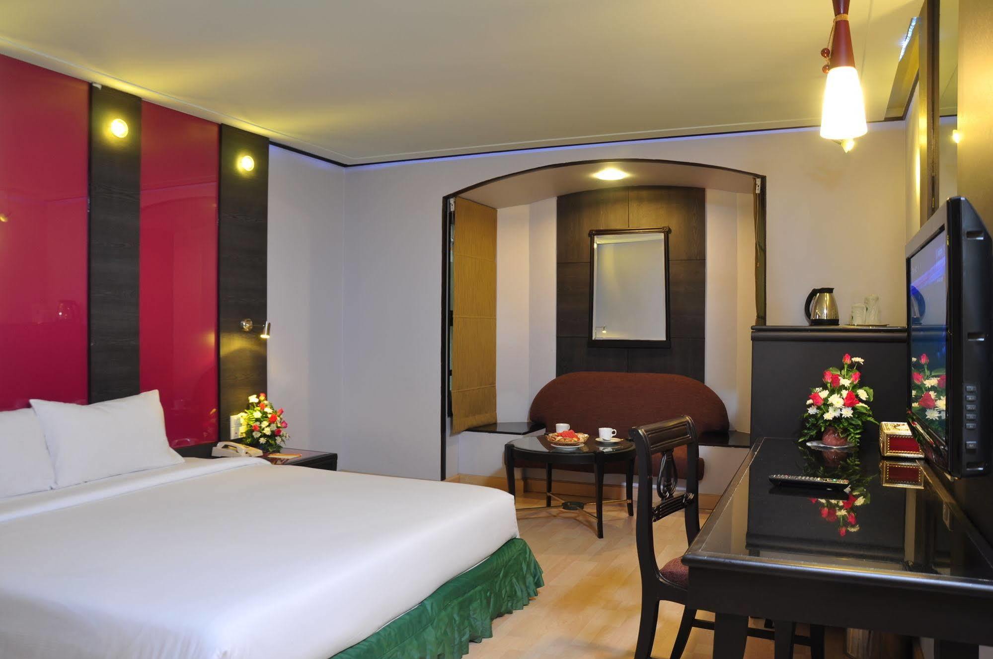 Bp Grand Suite Hotel Hat Yai Dış mekan fotoğraf