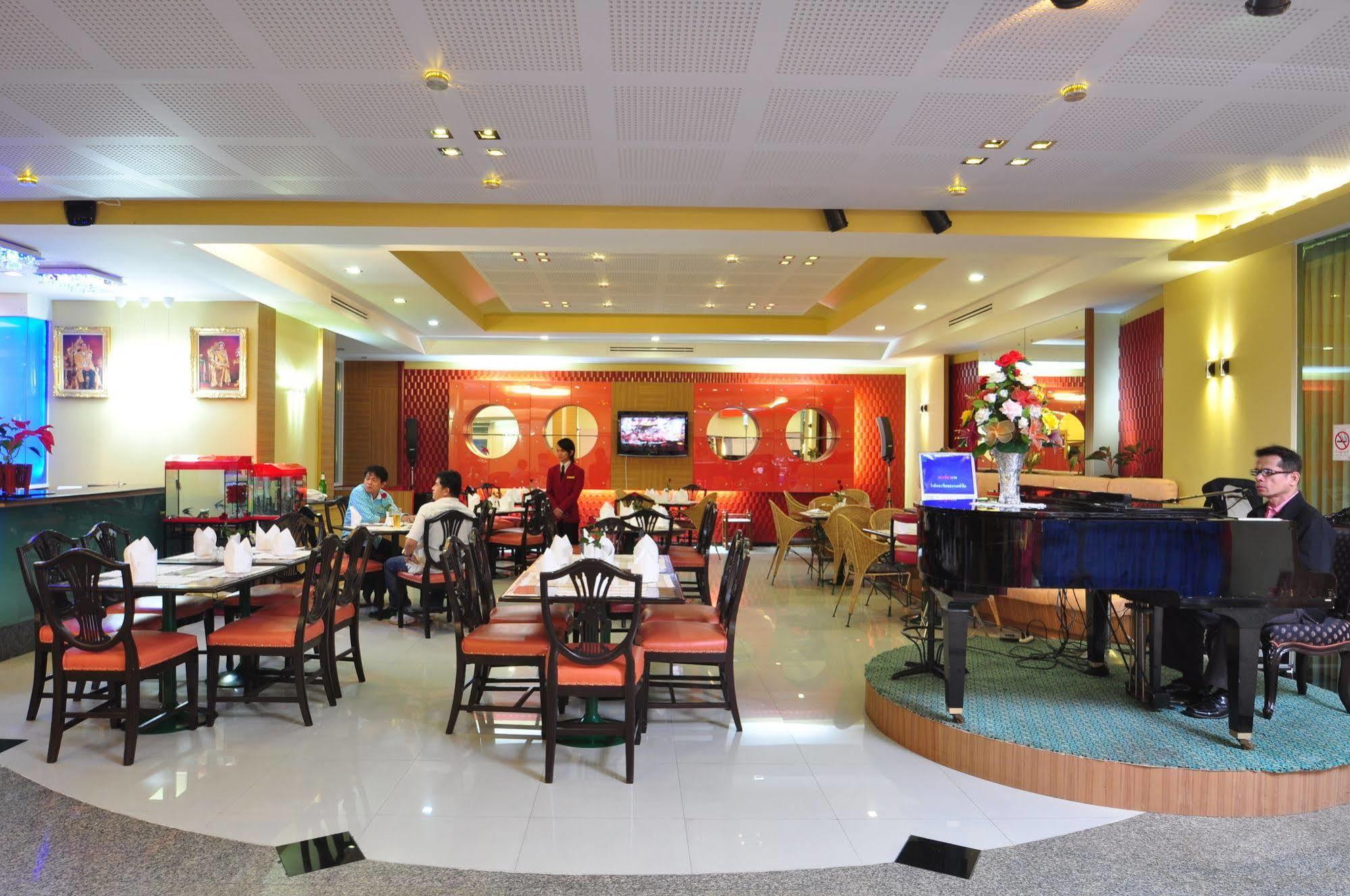 Bp Grand Suite Hotel Hat Yai Dış mekan fotoğraf